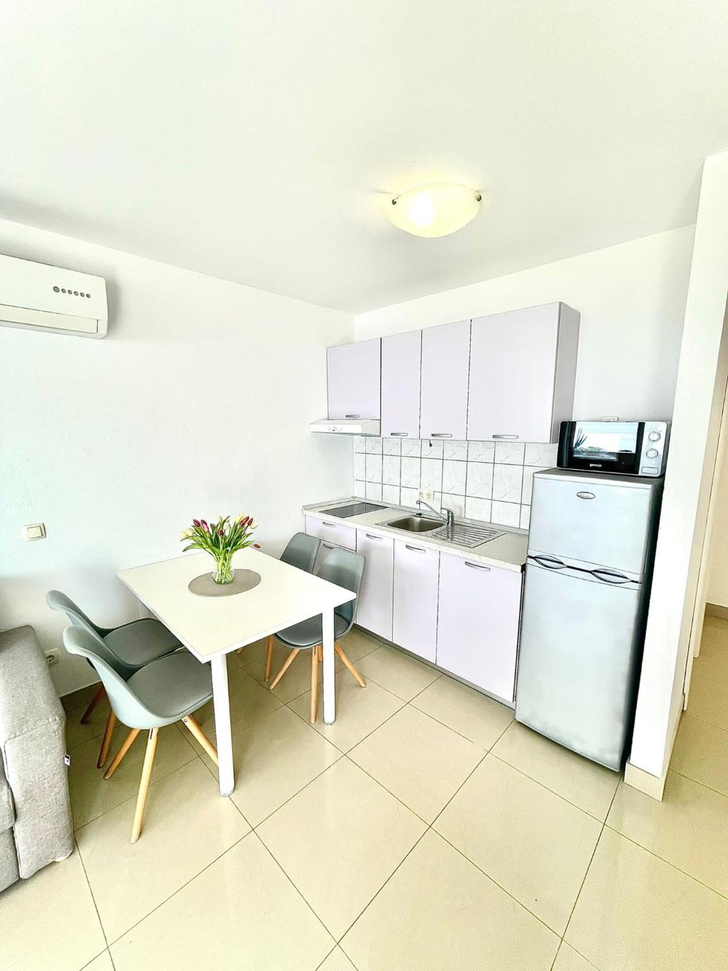 Apartments Katara เบรลา ภายนอก รูปภาพ